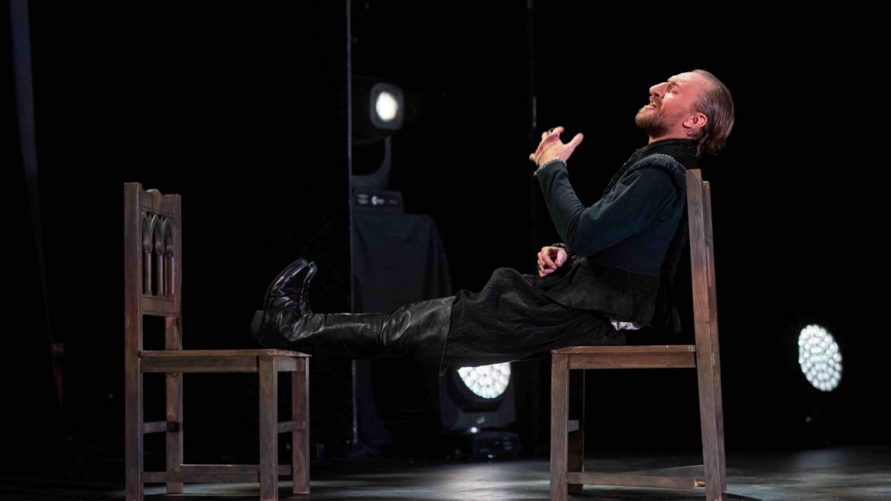 Каро 11 октябрь (зал №6). Центр театра михалкова. Театр никиты михалкова зал. Театр никиты михалкова. Театр киноактёра никиты михалкова.