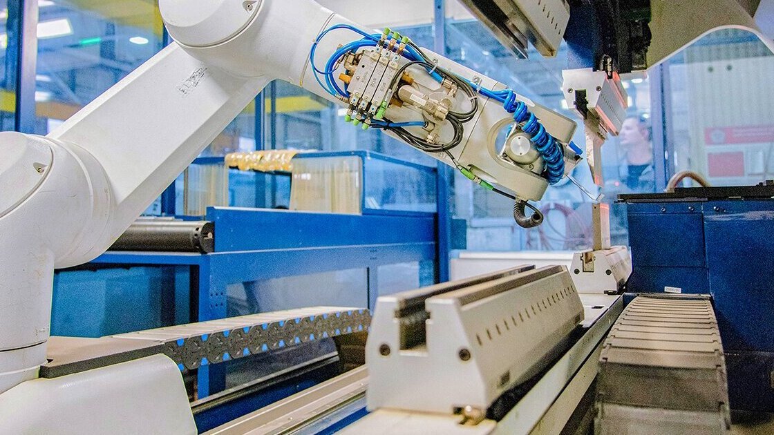 рабочий цех. предприятия в том числе. предприятия в том числе. распределение организаций по формам собственности. таблица затраты выручка прибыль.