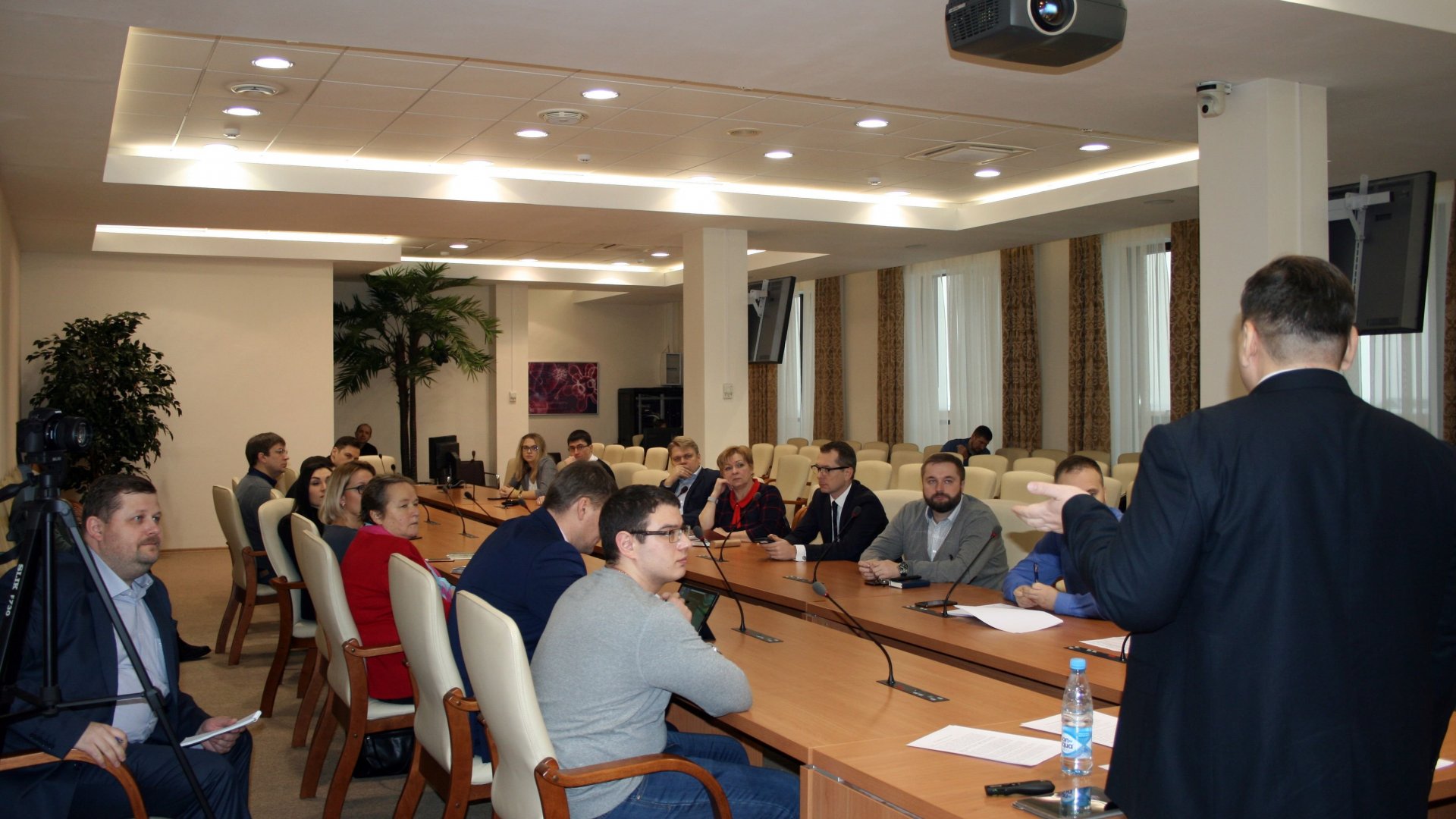 Дубна улица солнечная. Оэз дубна мероприятия. Бизнес дубна. It технологии дубна. Коворкинг дубна.